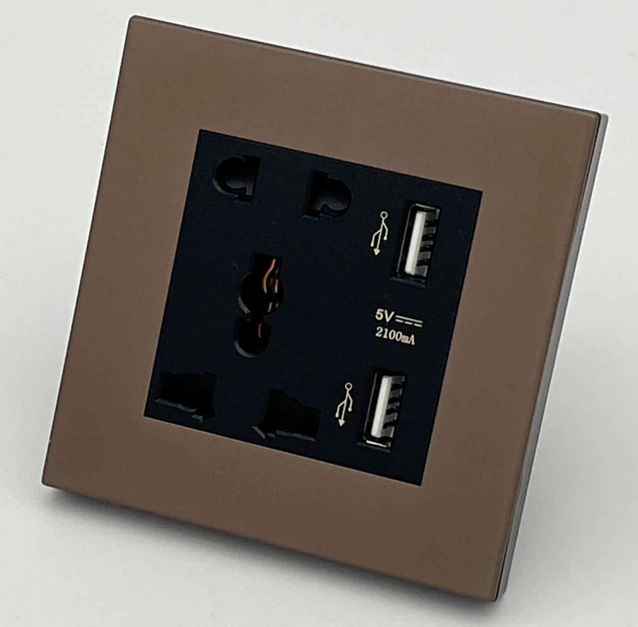 L530复古铜 多功能五孔插座带USB
