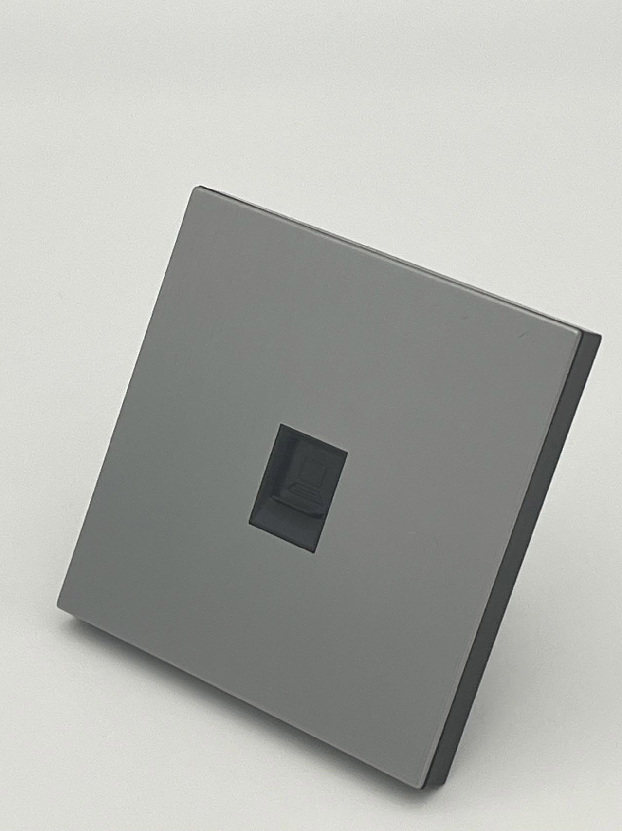 L530拉丝铝 网络插座