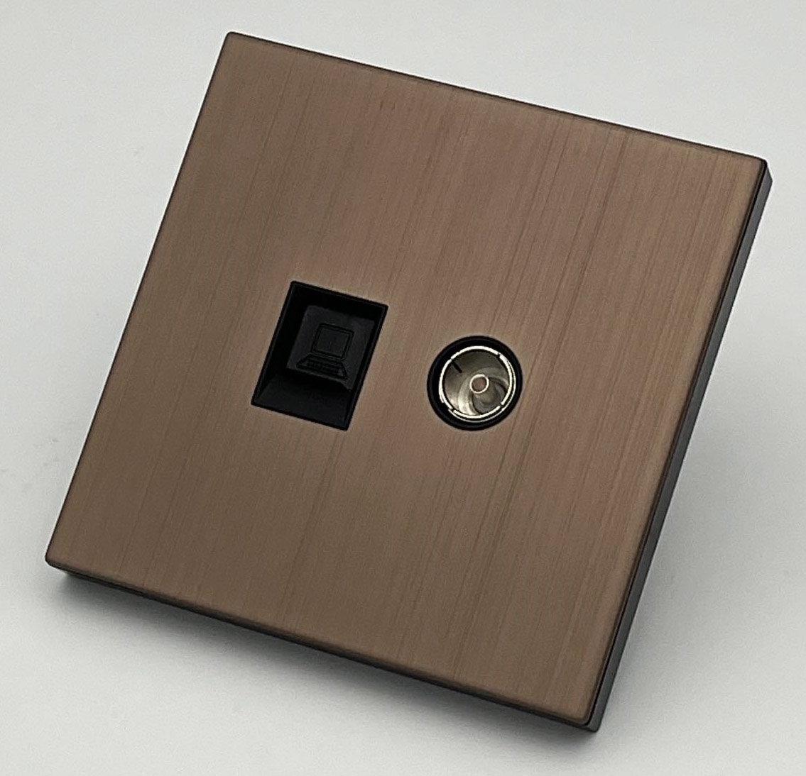 L530复古铜 网络插+电视插