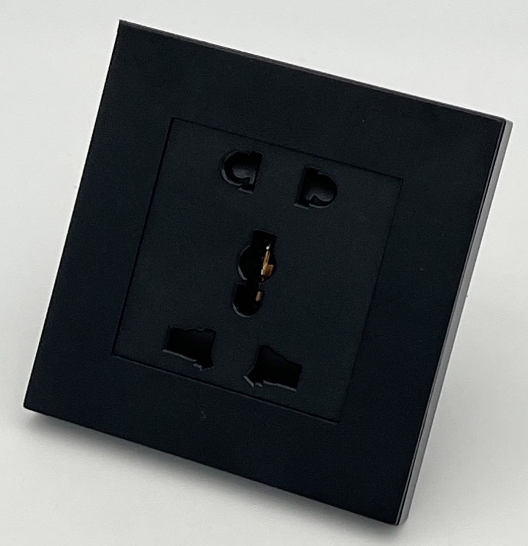 L530拉丝黑 多功能五孔插座