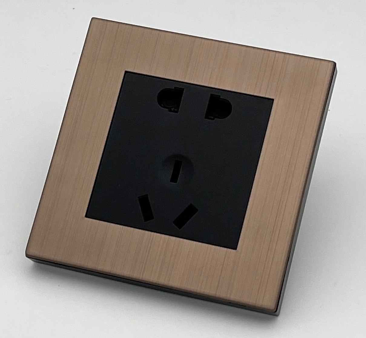 L530复古铜 五孔插座